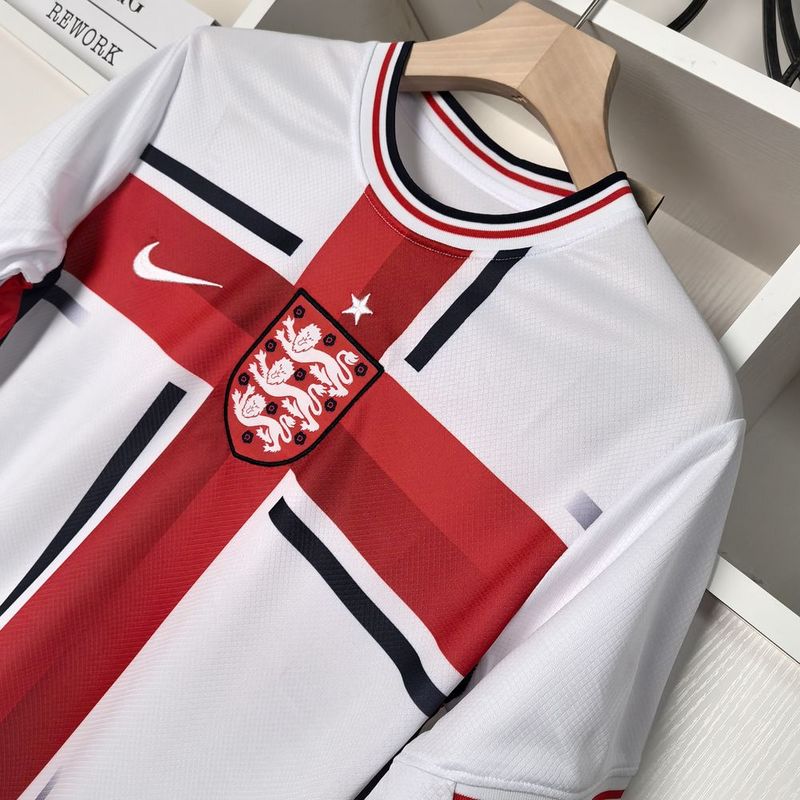 Jersey Seleção da Inglaterra Edição Especial 24/25 - Vermelho e Branco