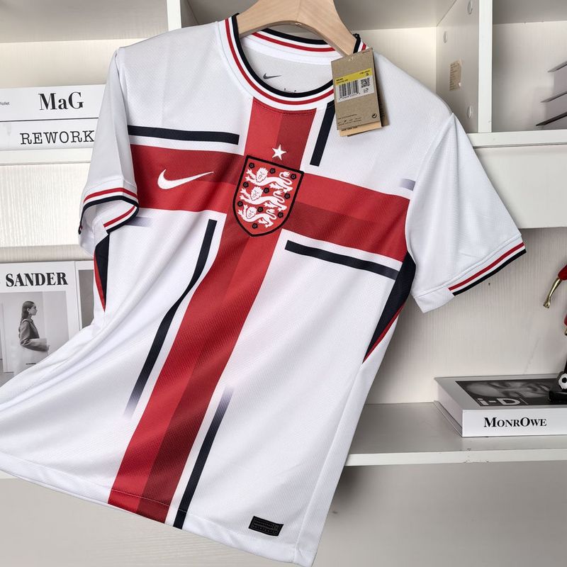 Jersey Seleção da Inglaterra Edição Especial 24/25 - Vermelho e Branco
